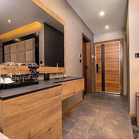 Soho House Апартхотел 3*